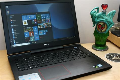 Dell Inspiron 15 7000 (7577) Gaming Laptop Review - VGU