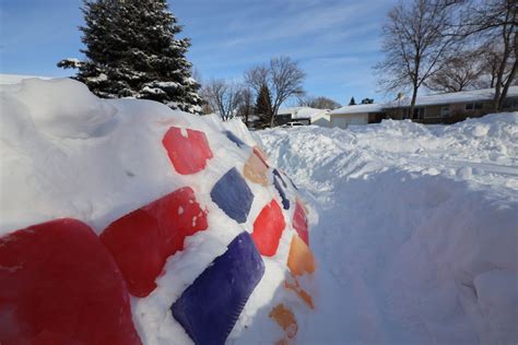 Snow fort building techniques from an expert - Cottage Life