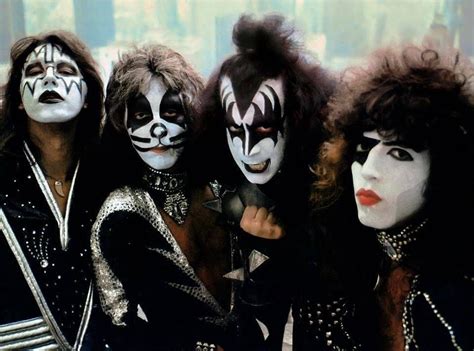 Pin by Lee Thomson on KISS 1976-1977 | Kiss music, Kiss band, Kiss merchandise