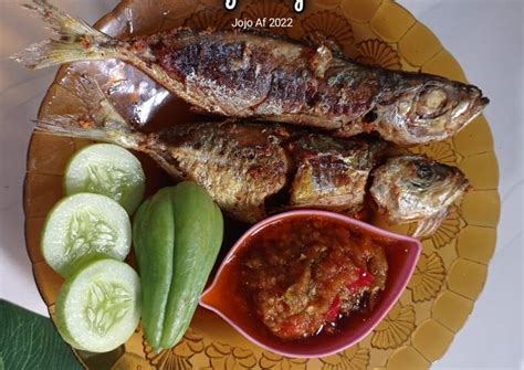 Resep Ikan kembung goreng oleh Theza Octa A - Cookpad