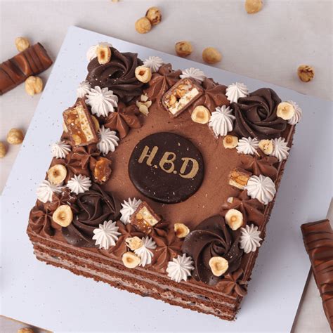 Chocolate Delight Cake: Decadent Bliss of Smooth Chocolates