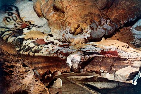 Lascaux Cave - Grotte de Lascaux