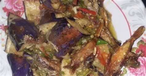 Resep Ikan panggang sambal campur terong oleh pipit tasari - Cookpad