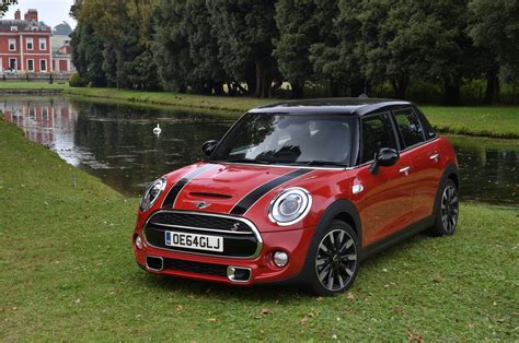 2015 Mini Hardtop 4-Door Cooper S Review