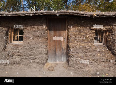 Sod house museum nebraska hi-res stock photography and images - Alamy