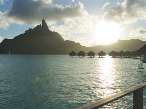 Bora Bora Sunset: Capturing the Island's Most Stunning Moment