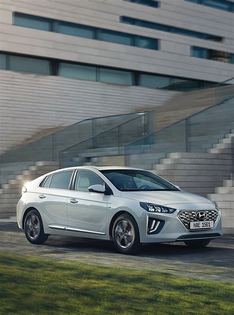 IONIQ Plug-in Hybrid Highlights | Eco - Hyundai Worldwide