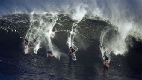 Monster waves set for Hawaii Pipe Masters