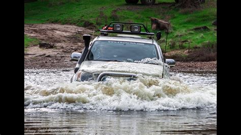 Extreme offroad 4x4 action australia adventure - mud bog water crossing 4WD - YouTube