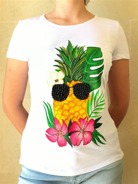 Summer Pineapple acrylic hand-painted T-Shirt - Buta Boutique