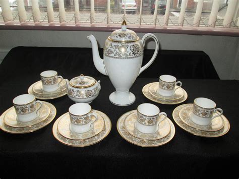 VINTAGE WEDGWOOD ENGLISH BONE CHINA GOLD DAMASK COFFEE POT SET CUPS SAUCERS ETC | #1772299272