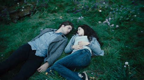 Bella/Edward Twilight trailer 3 HQ - Edward and Bella Image (2556256) - Fanpop