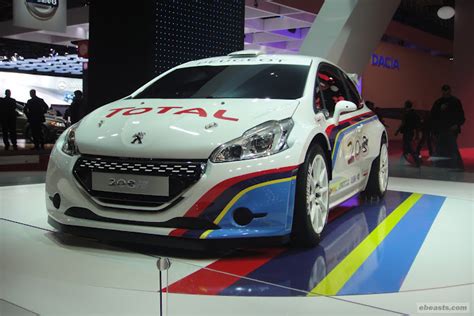 Paris 2012: Peugeot 208 Rally Car : ebeasts.com