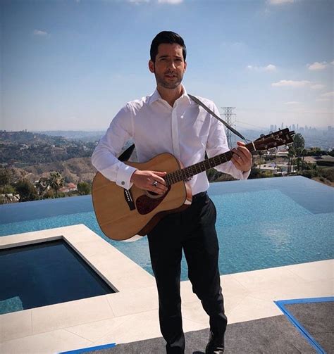 lucifer season 5 coming sur Instagram : Tom playing guitar BTS!! # ...