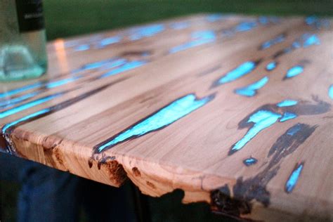 DIY Glow-in-the-dark Table - The Awesomer