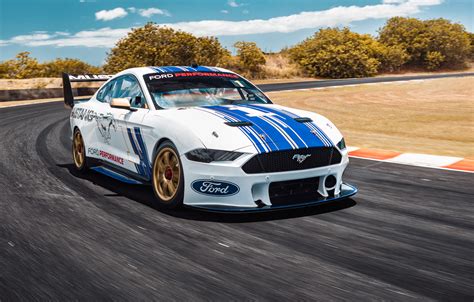 2019 Ford Mustang Australia Supercars racer roars in