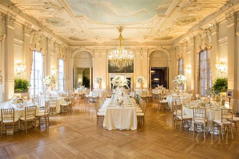 Glamorous Newport Rosecliff Mansion Wedding