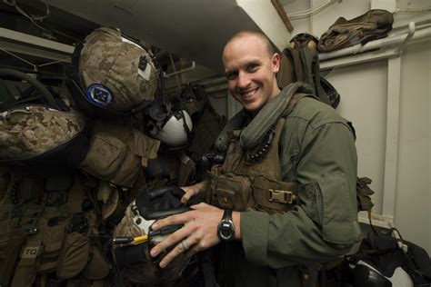 Face of Defense: Marine Helicopter Pilot Keeps Eyes Skyward > Air University (AU) > Air ...