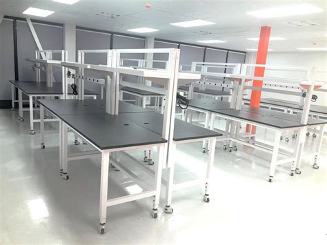 High-Quality Lab Bench and Lab Workstation for Industrial Use