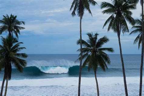 THE BEST SURF SPOTS IN SIARGAO ISLAND, PHILIPPINES.