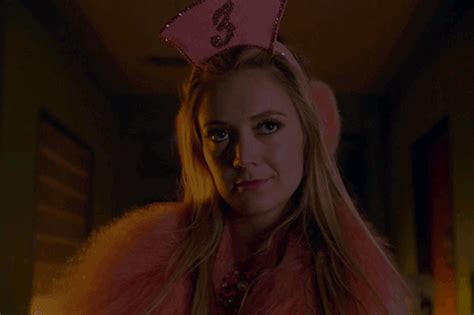 Scream Queens Season 2 Finale Episode 10 Recap In GIFs