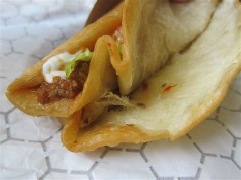 Review: Taco Bell - Quesalupa