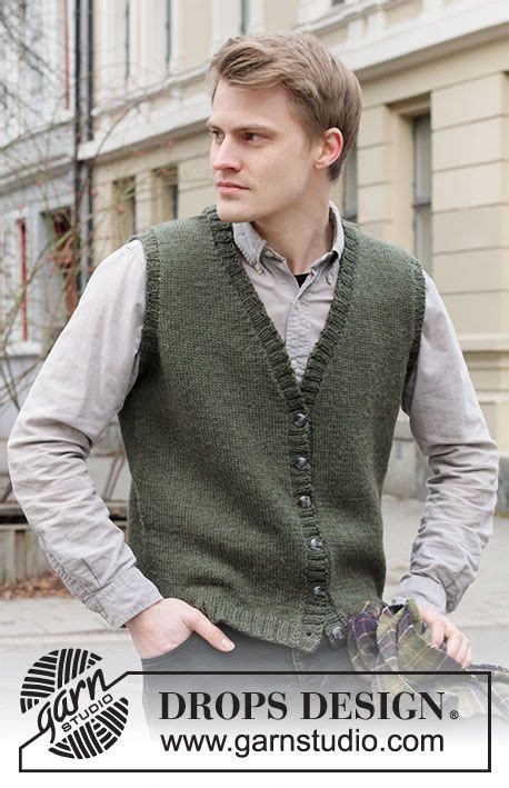 Boston Vest - Knitted vest for men in DROPS Karisma. The piece is worked top down with V-neck ...