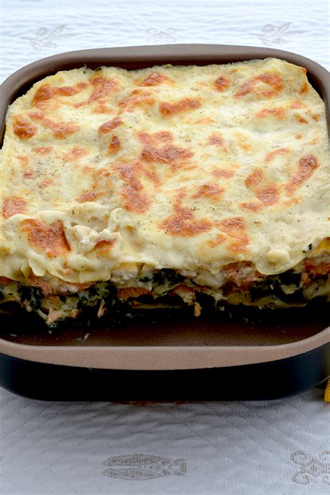 Salmon Lasagna with Spinach Seafood Lasagna Recipes, Gnocchi Recipes, Pasta Recipes, Cooking ...