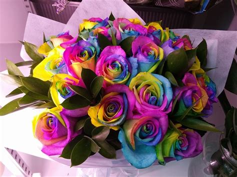 10 Rainbow Rose Bouquet | The Vine Florist