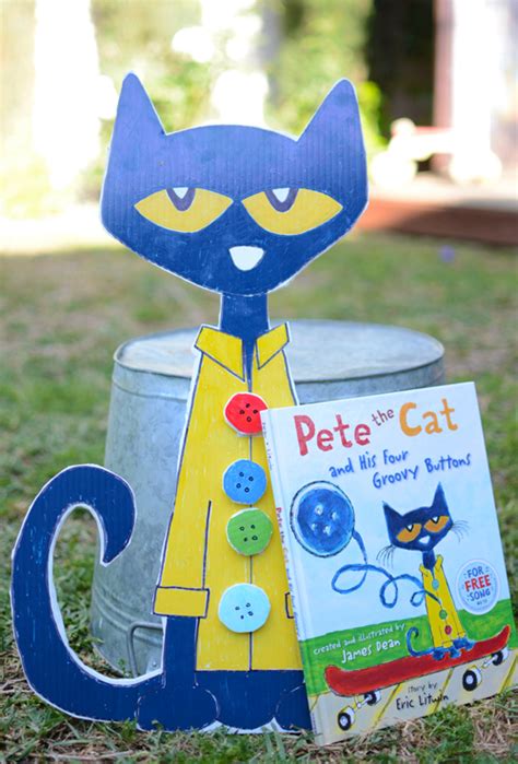 Make Pete the Cat and His Four Groovy Buttons - Meri Cherry