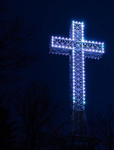 Mount Royal Cross - Montreal Photograph by Alex Papp - Pixels