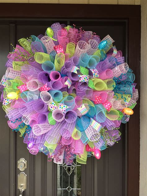 What Are The Different Styles Of Deco Mesh Wreaths