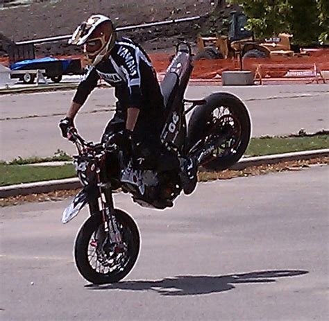 Positively Racine: Motorcycle stunt show draws a crowd