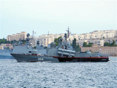 Missile Corvette Ivanovets :: Black Sea Fleet Photoalbum