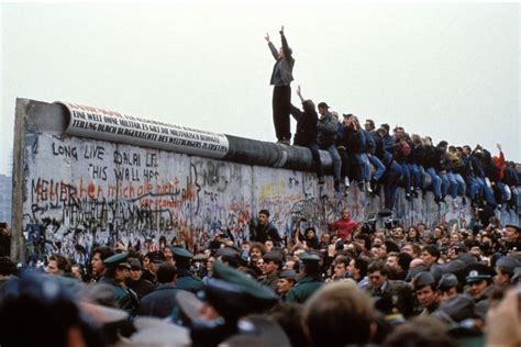 Berlin’s mayor to Trump: “Mr President, don’t build this wall” - Vox