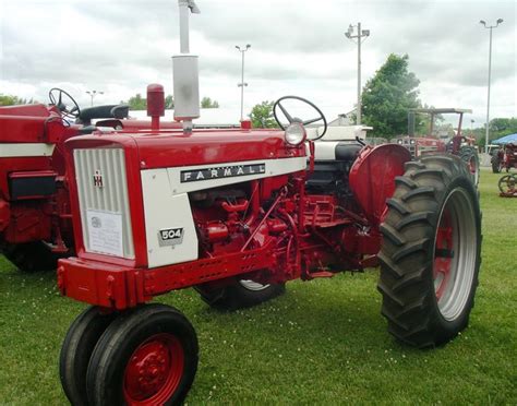 Farmall 504 | Farmall, Farmall tractors, Vintage tractors