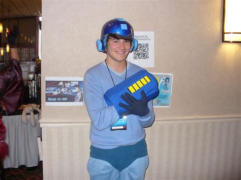 Mega Man Cosplay by TheWildeOne on DeviantArt