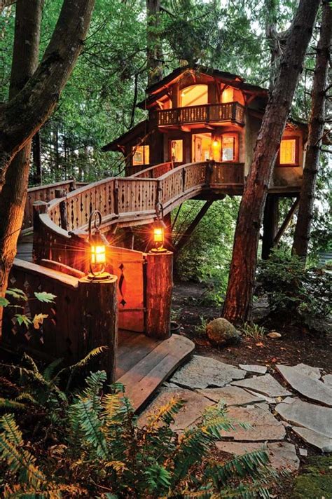 17 Amazing Treehouses from Around the World | Tree house, Cool tree houses, Dream house