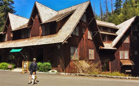 The Oregon Caves Chateau: a magical rustic experience