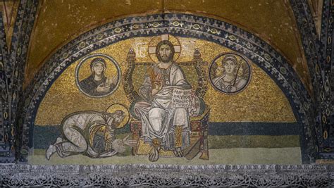 Smarthistory – A work in progress: Middle Byzantine mosaics in Hagia Sophia