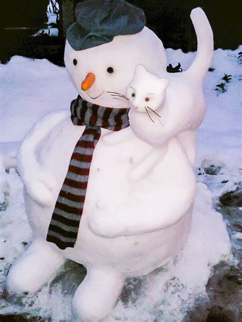 30 Of The Most Creative Snowmen You've Ever Seen - Snow Addiction - News about Mountains, Ski ...