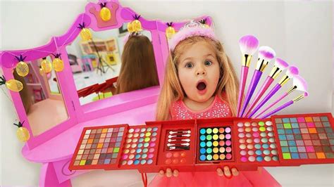 Best Makeup Sets for Kids 2022: Little Superstar - LittleOneMag