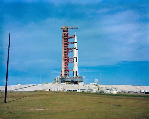 Amazing Apollo 4: NASA's 1st Saturn V Moon Rocket Test Flight in Photos | Space