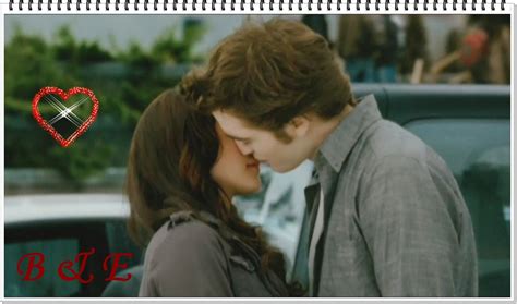 image in HD of bella and edward kiss - Twilight Series Photo (10080578 ...