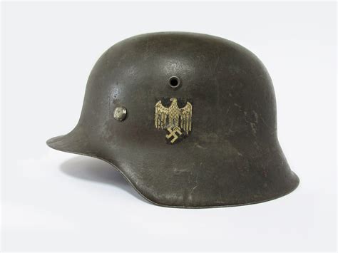 WWII German Single Decal M42 Helmet – ET64 – RJ Militaria