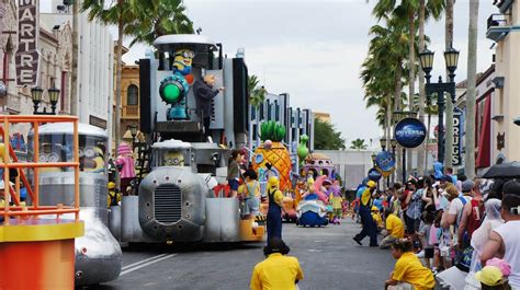 Universal's Superstar Parade at Universal Studios Florida