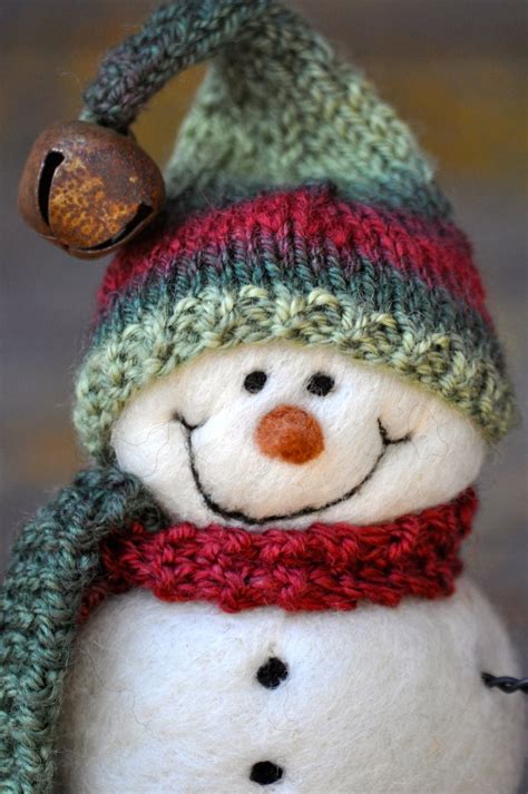 29 Fun Snowman Christmas Decorations For Your Home | DigsDigs