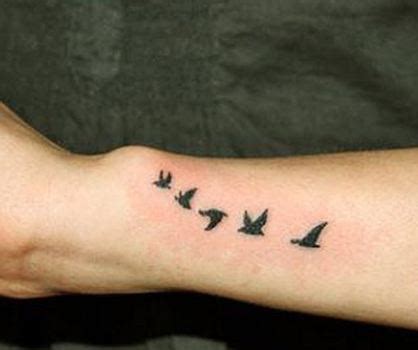 Bird Silhouette Tattoo - Easy Bird Tattoos - Easy Tattoos - Crayon