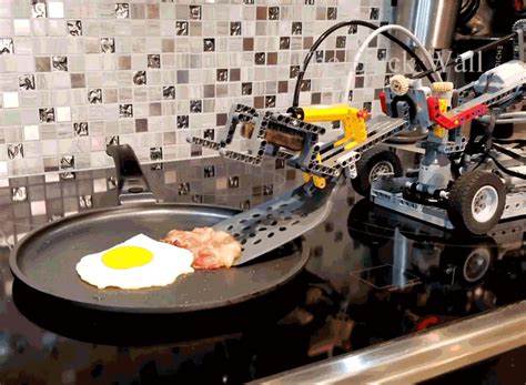 LEGO breakfast machine cracks eggs, flips bacon, salts and peppers