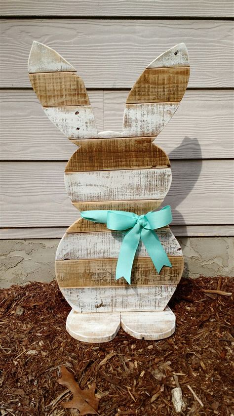 Bunny made from pallet wood. | Easter craft projects, Easter diy, Easter rabbit decorations